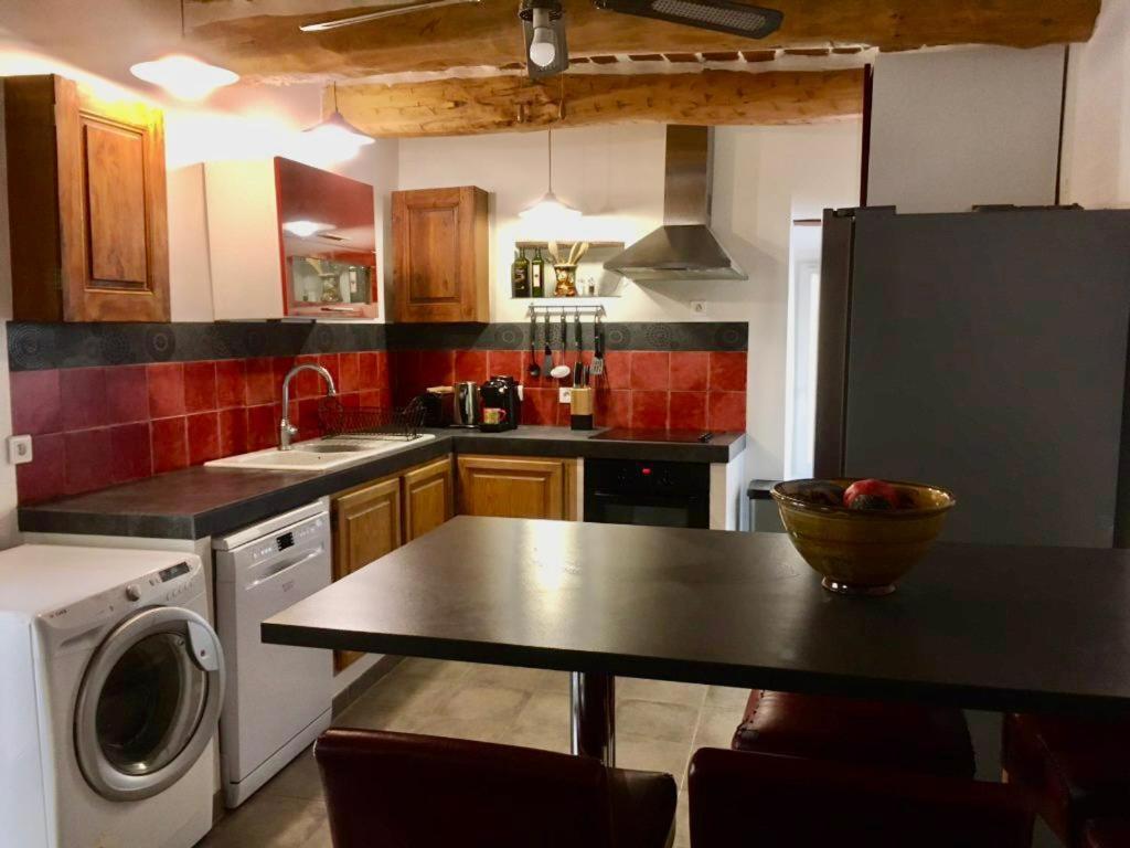 La Maison De Lily, Cosy Dans Le Vieux-Hyeres, Parking Gratuit Exteriör bild